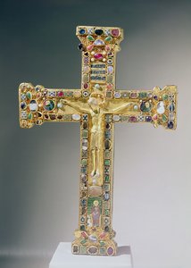 エッセンの黄金の十字架（金と貴石）